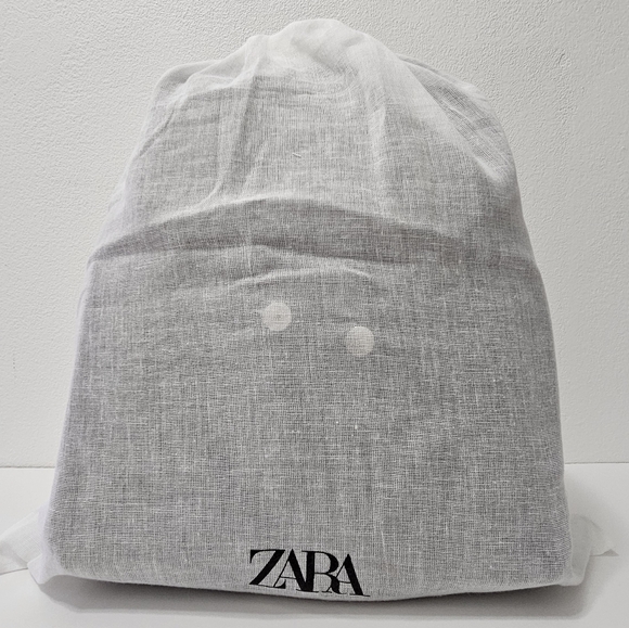 🇪🇦 ZARA Mini Faux Leather Backpack - Picture 7 of 9